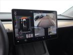Tesla Model Y - fotka číslo 15