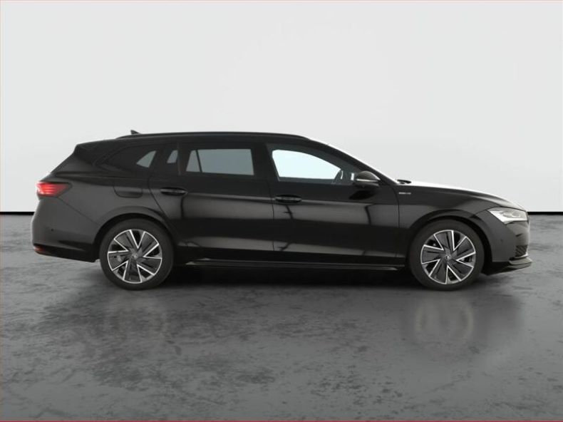 Škoda Superb - hlavní fotka
