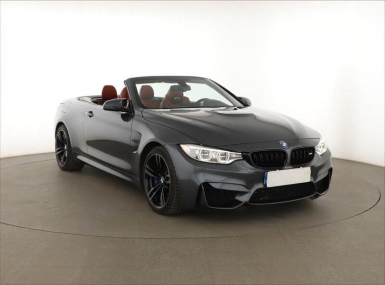 BMW M4 - hlavní foto