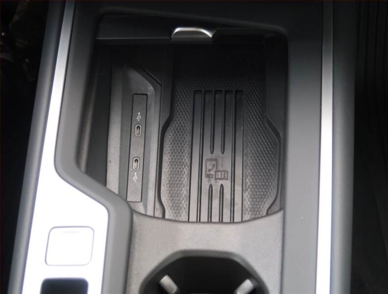 Volkswagen Passat - hlavní fotka