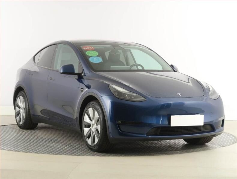 Tesla Model Y - hlavní foto