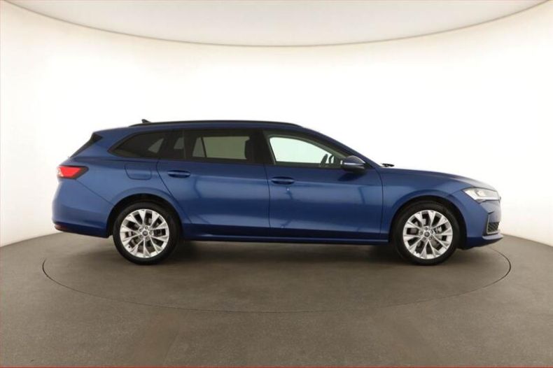 Škoda Superb - hlavní fotka