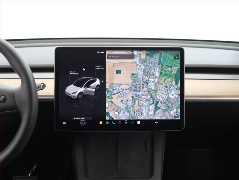 Tesla Model Y - hlavní fotka
