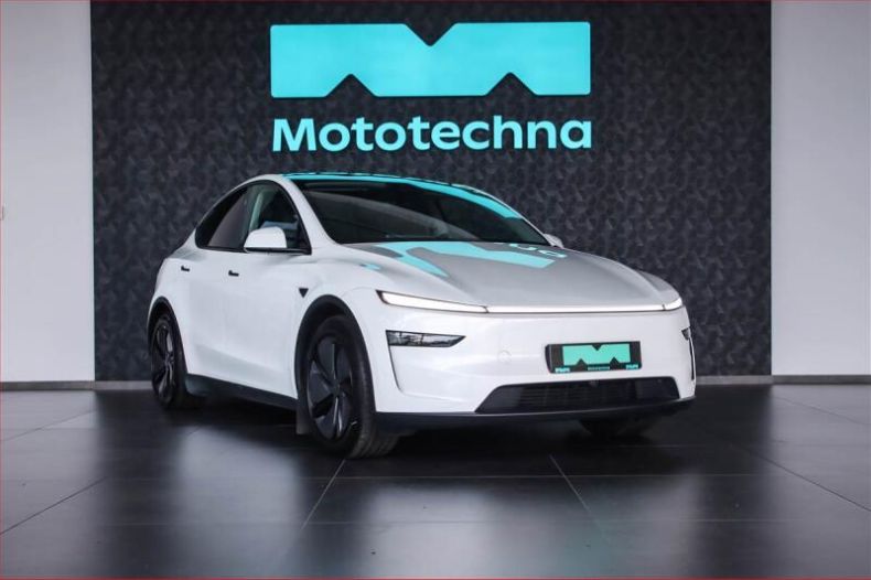 Tesla Model Y - hlavní foto