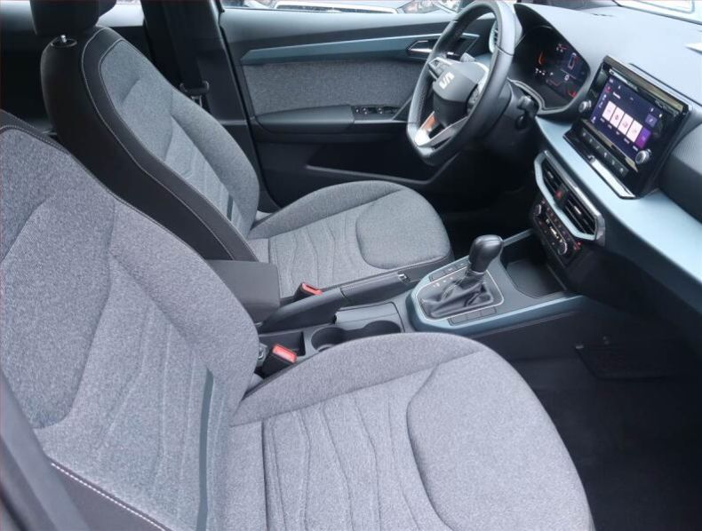 Seat Arona - hlavní fotka