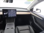 Tesla Model Y - fotka číslo 7