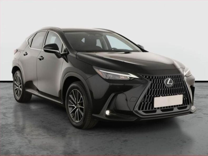 Lexus NX 200t - hlavní foto