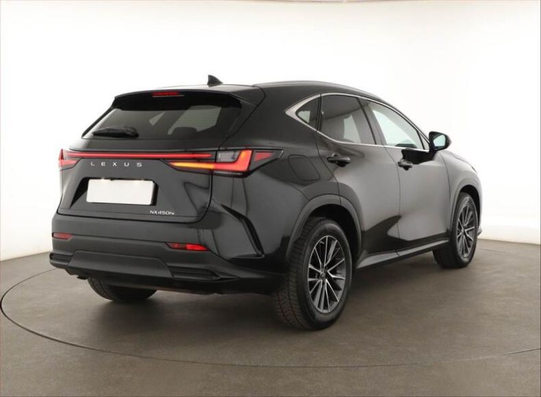 Lexus NX 200t - hlavní fotka