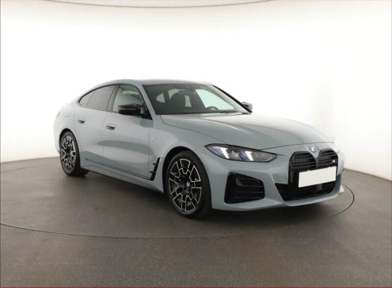 BMW Řada 4 - hlavní foto