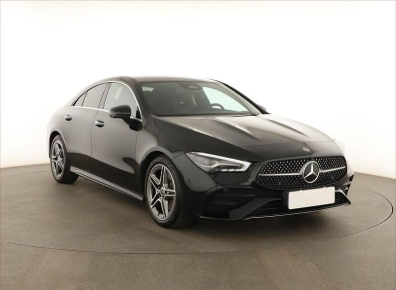 Mercedes Třída CLA - hlavní foto