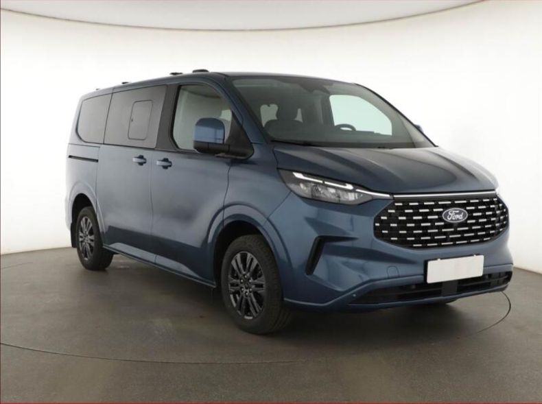 Ford Tourneo - hlavní foto