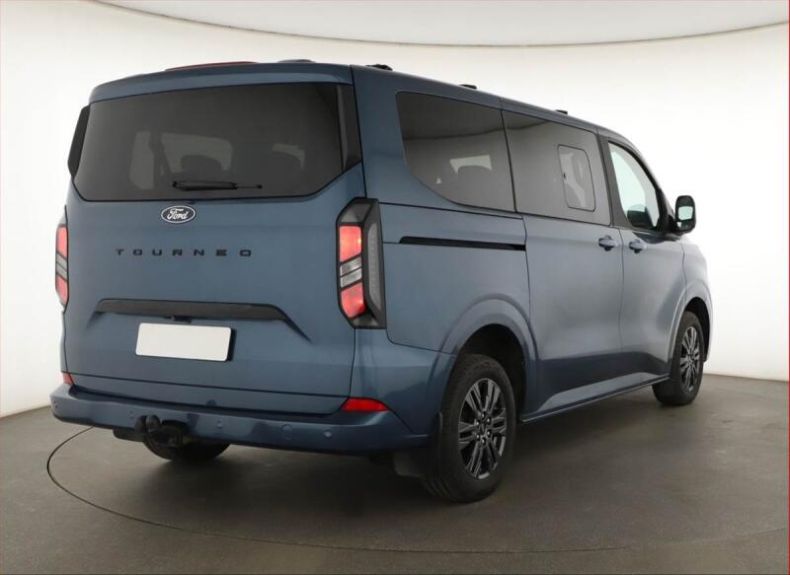 Ford Tourneo - hlavní fotka
