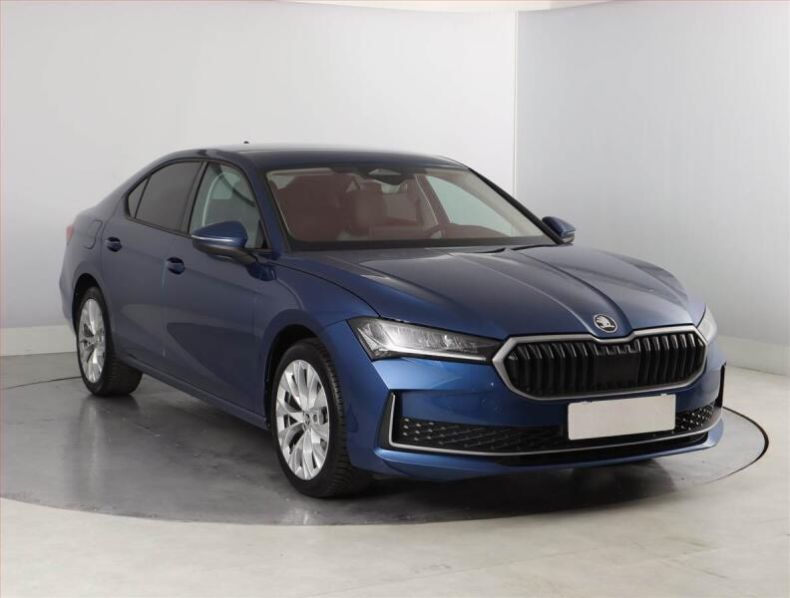 Škoda Superb - hlavní foto