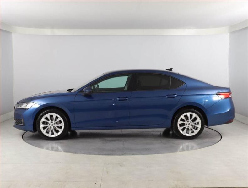 Škoda Superb - hlavní fotka