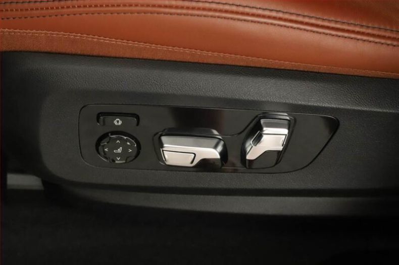 BMW X6 - hlavní fotka