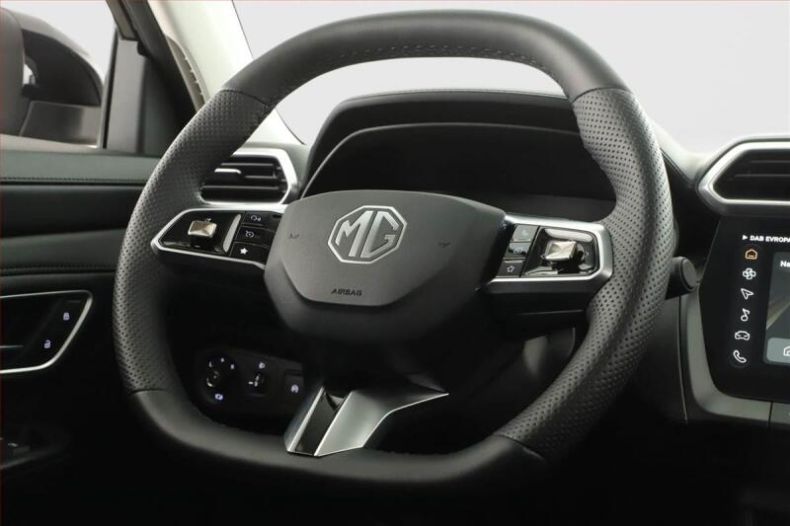 MG ZS - hlavní fotka