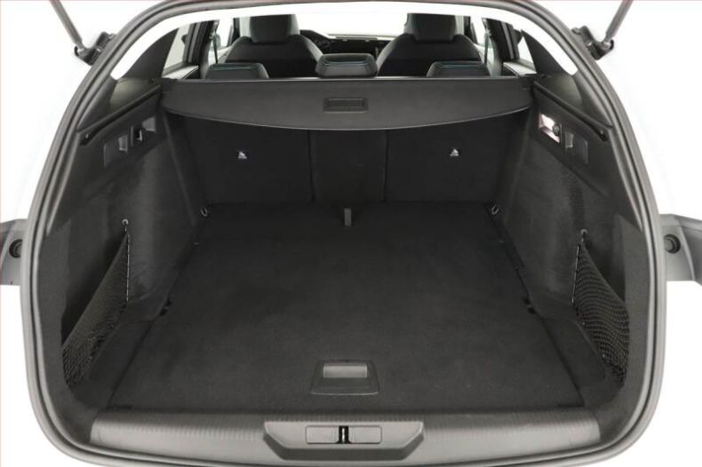 Peugeot 308 - hlavní fotka