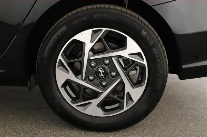 Hyundai i30 - hlavní fotka