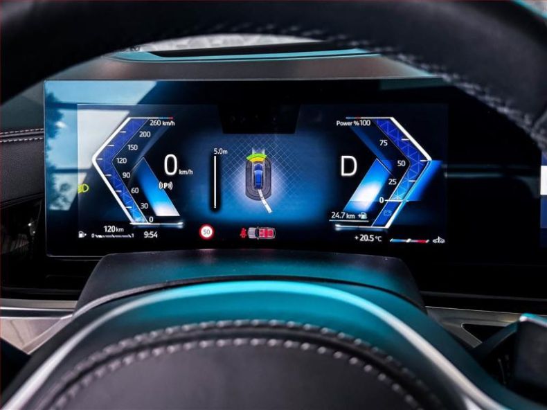 BMW X7 - hlavní fotka