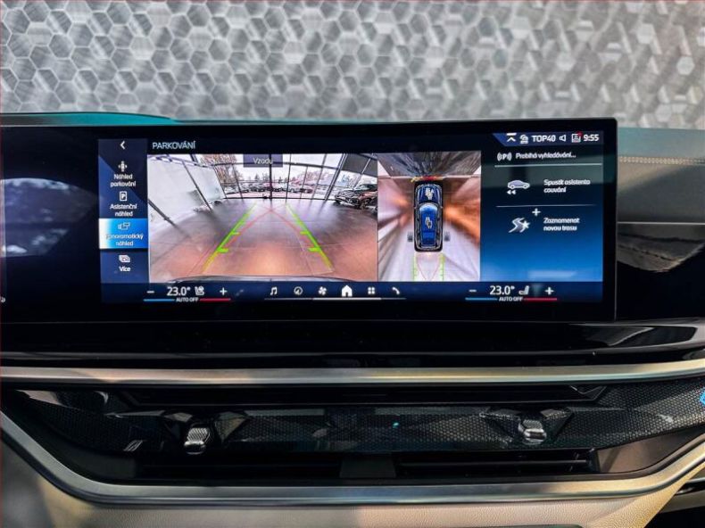 BMW X7 - hlavní fotka