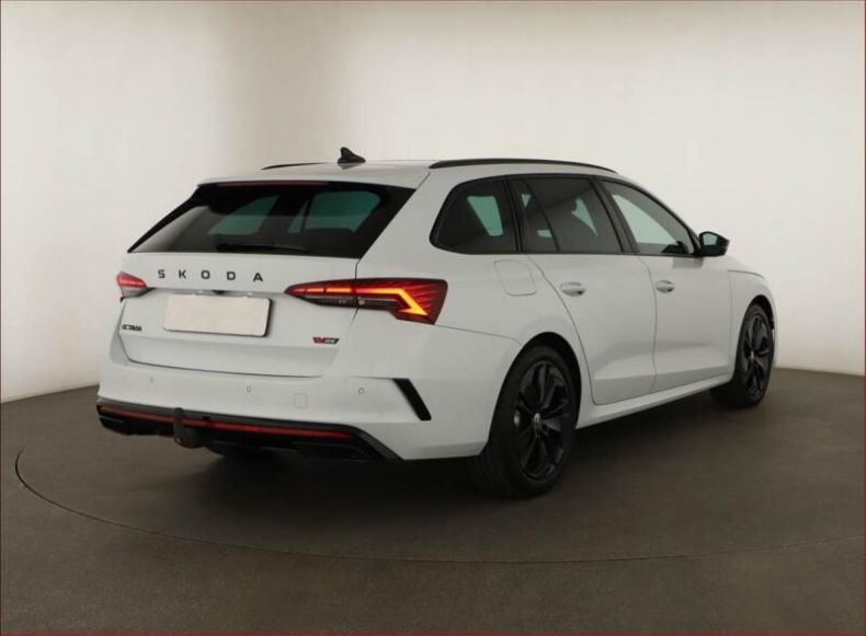 Škoda Octavia - hlavní fotka
