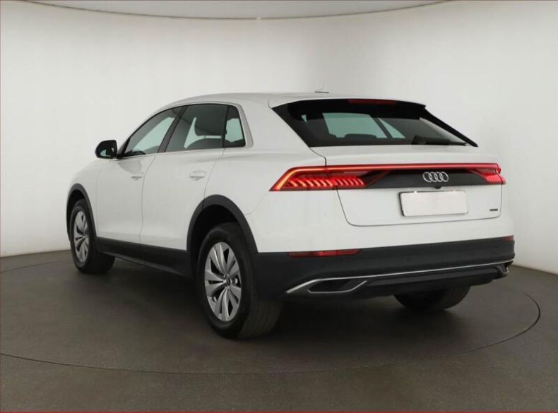 Audi Q8 - hlavní fotka