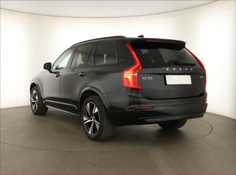 Volvo XC90 - hlavní fotka
