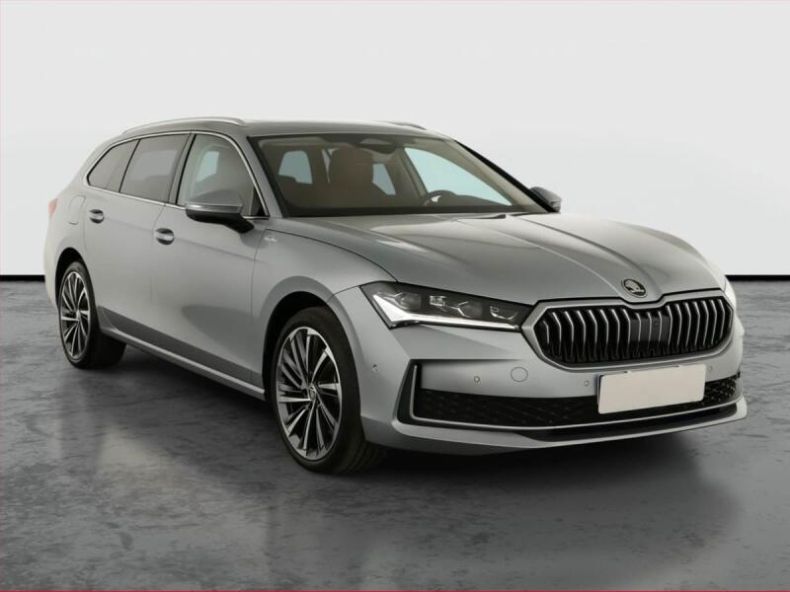 Škoda Superb - hlavní foto