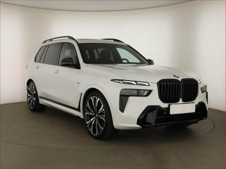 BMW X7 - hlavní foto