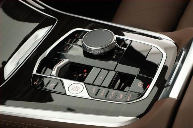 BMW X5 - hlavní fotka