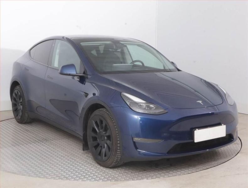 Tesla Model Y - hlavní fotka inzerátu