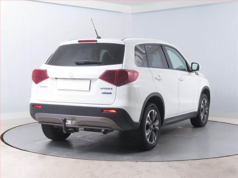 Suzuki Vitara - hlavní fotka