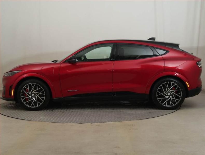 Ford Mustang Mach-E - hlavní fotka