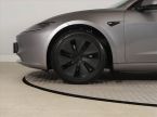 Tesla Model 3 - fotka číslo 14