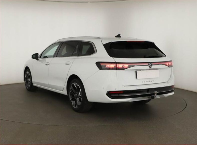 Volkswagen Passat - hlavní fotka