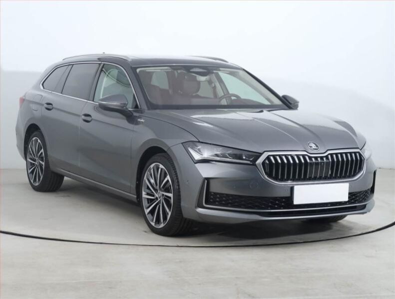 Škoda Superb - hlavní foto