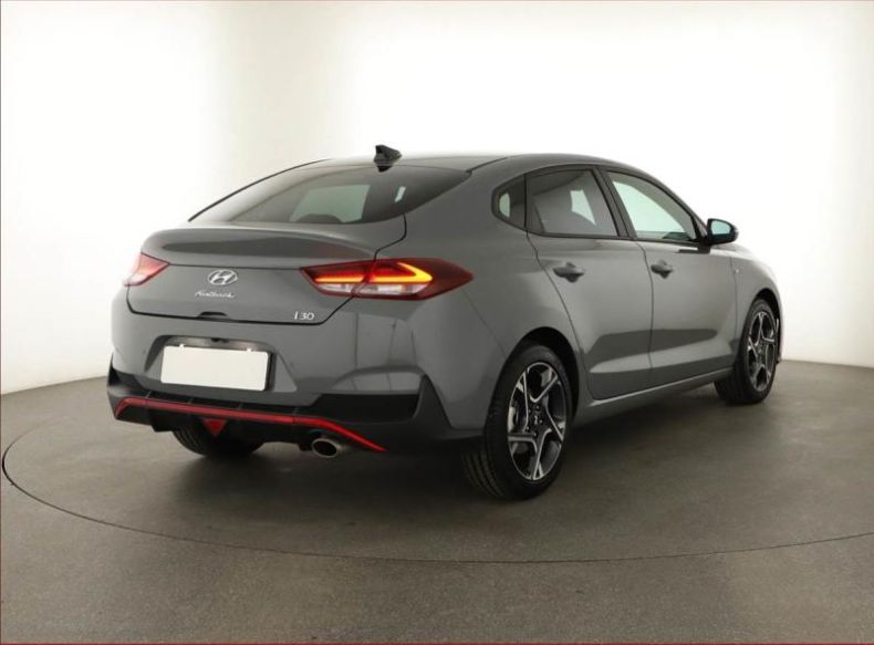 Hyundai i30 - hlavní fotka