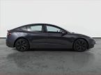Tesla Model 3 - fotka číslo 5
