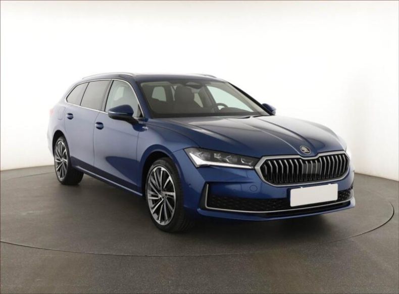 Škoda Superb - hlavní foto