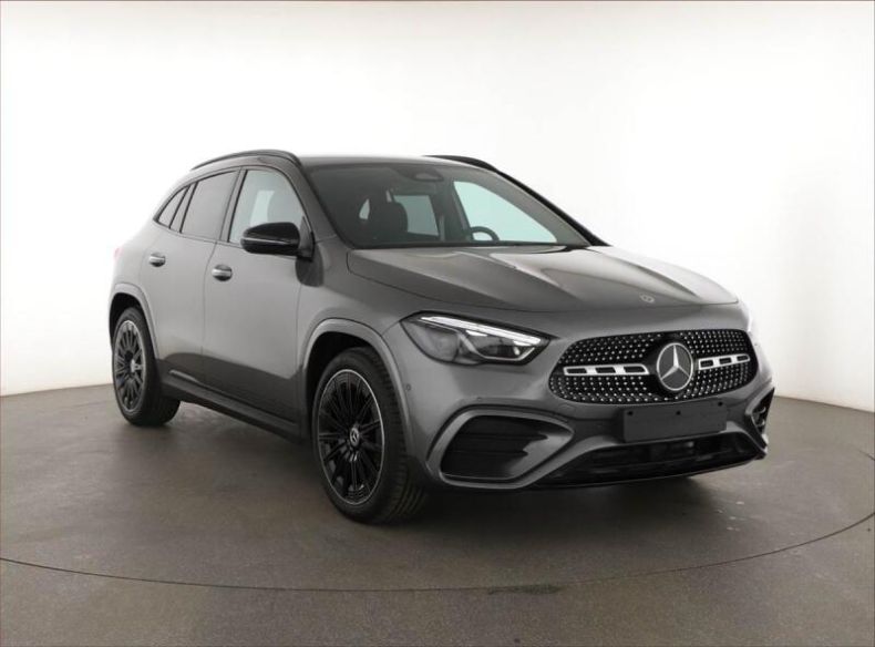 Mercedes Třída GLA - hlavní foto