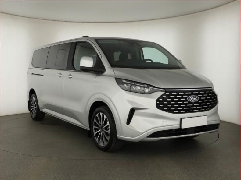 Ford Tourneo - hlavní foto