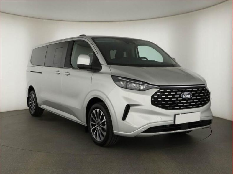 Ford Tourneo - hlavní foto