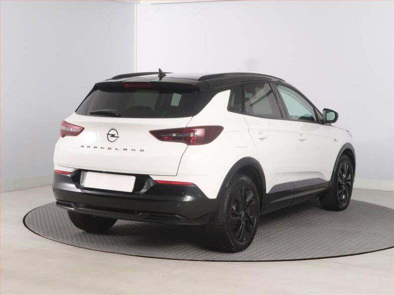 Opel Grandland X - hlavní fotka