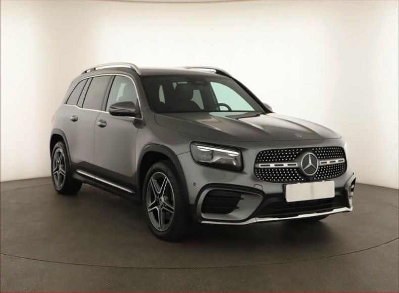 Mercedes GLB - hlavní foto