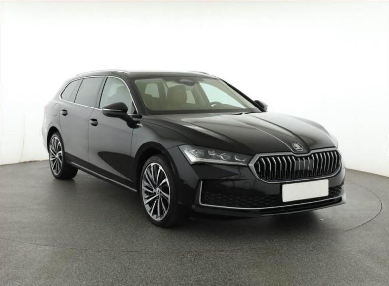 Škoda Superb - hlavní foto