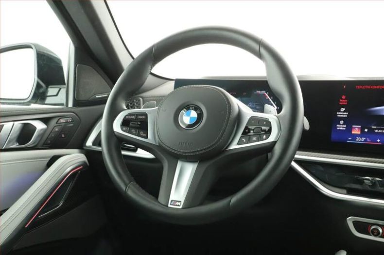 BMW X6 - hlavní fotka