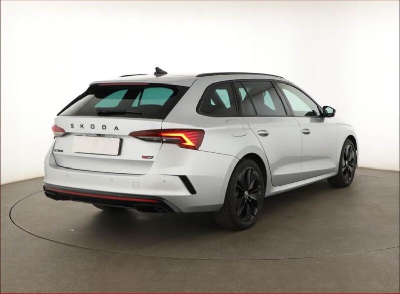 Škoda Octavia - hlavní fotka