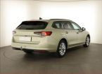 Škoda Superb - fotka číslo 4