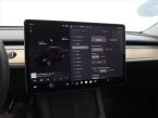 Tesla Model Y - fotka číslo 20