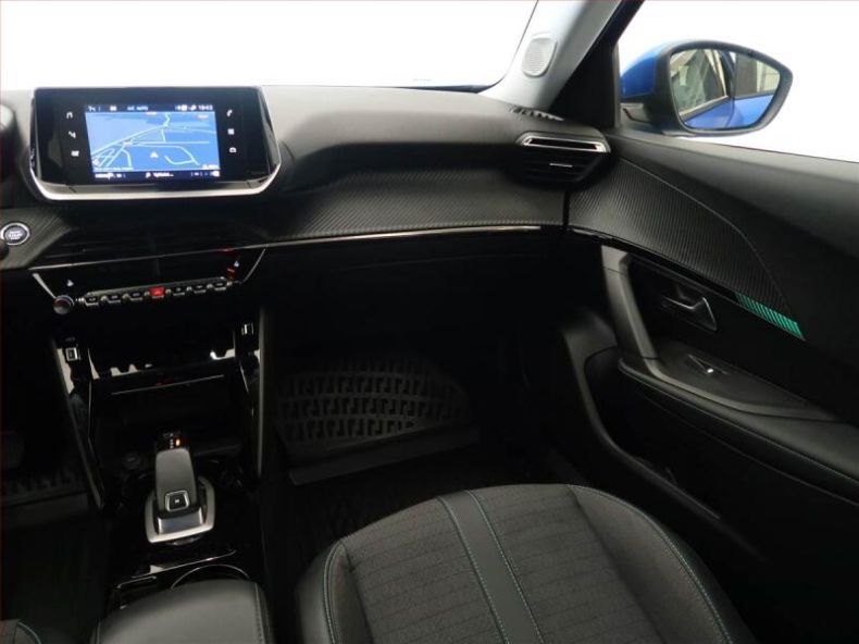 Peugeot 2008 - hlavní fotka